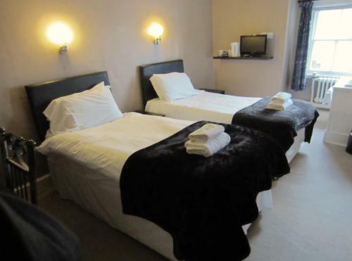 Grail Court Hotel
