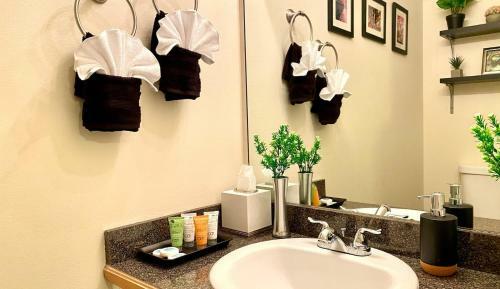 Apartamento Spacious & Comfy Home In Ultra-convenient Location
