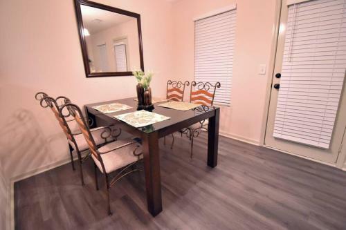 Apartamento Cozy Renovated Winder Townhouse