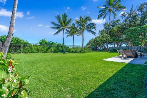 Hawaiian Dream - Beachfront Oceanfront Paradise, Villa