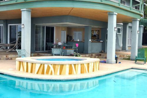 Villa Affordable Luxury On One Acre