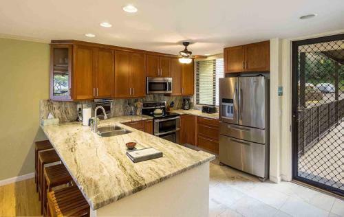 Country Club Villas #208