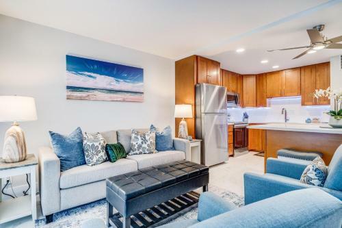 Sugar Beach Penthouse #27 By Ali'i Resorts