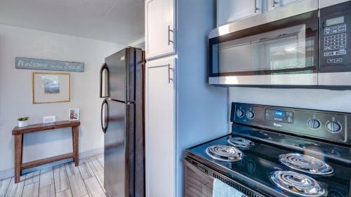 Apartamento Retro Rainbow At Herb River-orange Oasis #2-upstairs