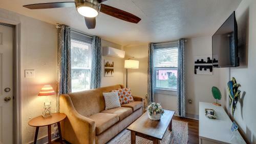 Apartamento Retro Rainbow At Herb River-orange Oasis #2-upstairs