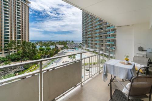 Apartamento @ Marbella Lane Executive Suite, Steps To Beach