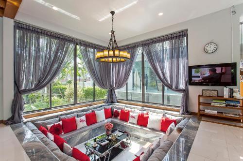 Hi At Home Villa 4