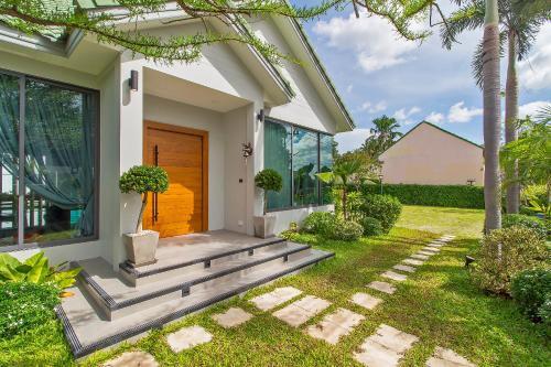 Hi At Home Villa 4