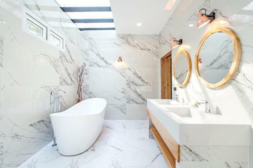 Stylish 2-villa Combination By Hi At Home