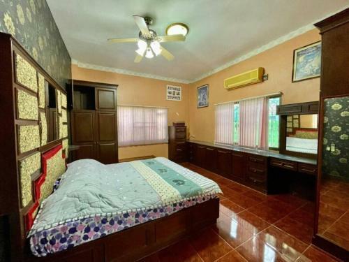 Hostal Kaewthip Family&pool