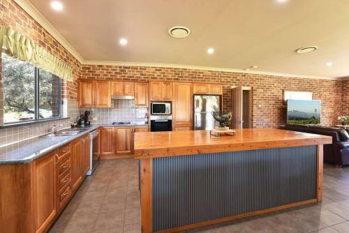 Ironstone Estate Lodge
