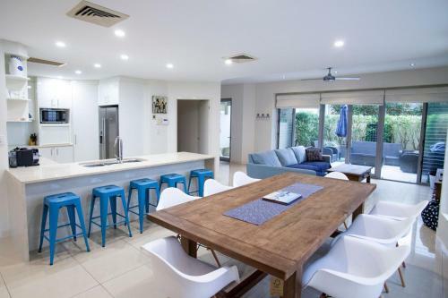Apartamento Alexandra Headland Luxury Townhouse