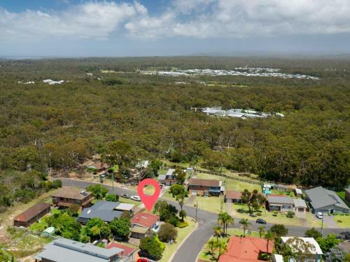Laid Back Pet Friendly Beach Cottage In Jervis Bay