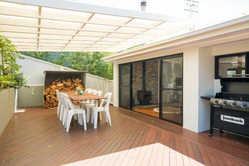 Modern Beach Home, Stunning View And Great Garden