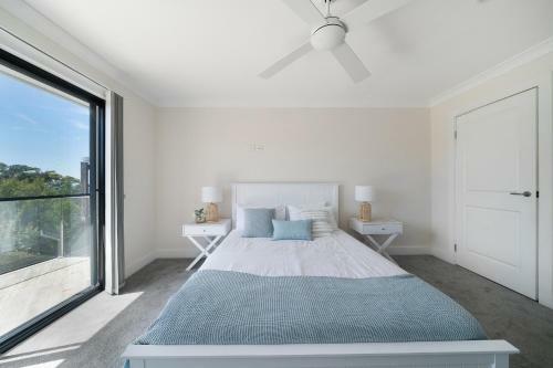Modern Beach Home, Stunning View And Great Garden