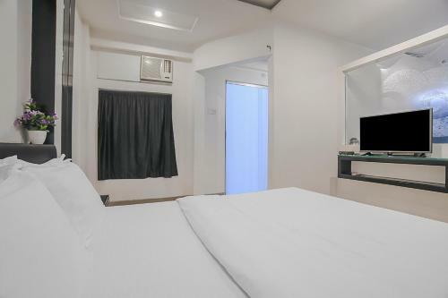 Hotel Collection O 83191 Satyam Shivam Sundaram