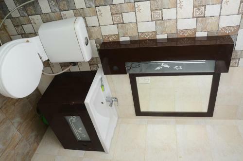 Hotel Banke Bihari Spiritual Stay Vrindavan