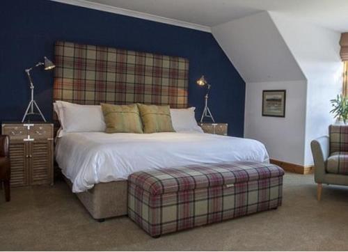 Hostal Sutherlands Guest House