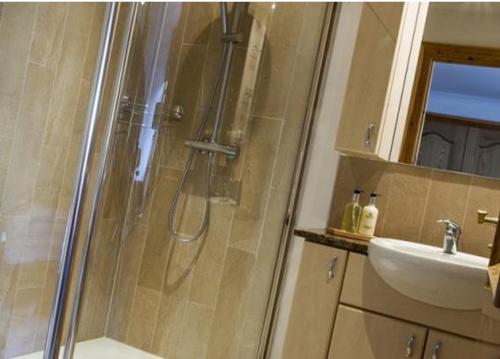 Hostal Sutherlands Guest House