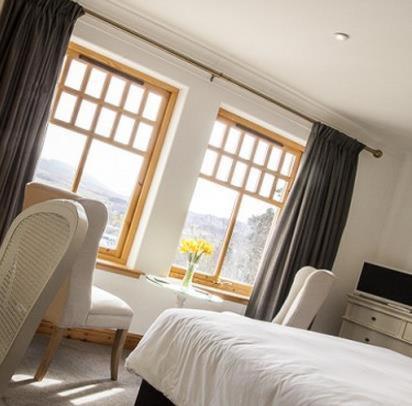 Hostal Sutherlands Guest House