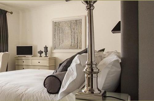Hostal Sutherlands Guest House