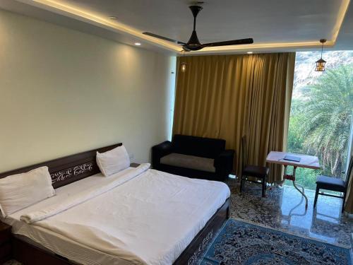 Hotel Badi Garh Palace Resort & Spa