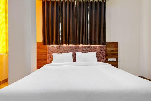 Oyo 86002 Hotel Komal Palace