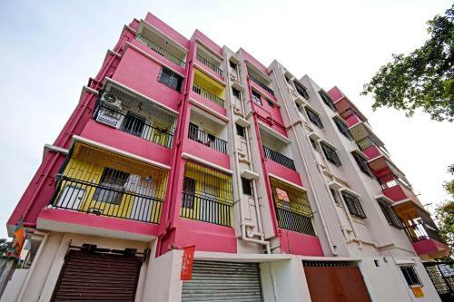Hostal Oyo 80645 Rose Inn