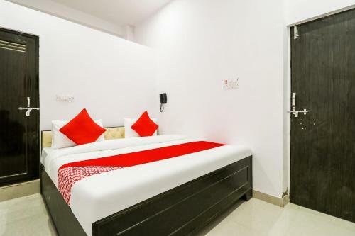 Oyo 65207 Hotel Classic Inn