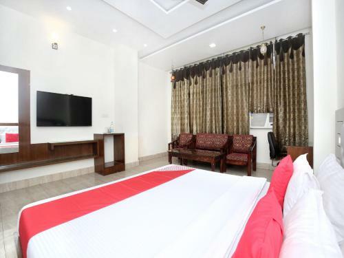 Hotel Oyo 12766 Nimantran Resort