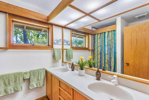 128-1 Puamana Oceanfront