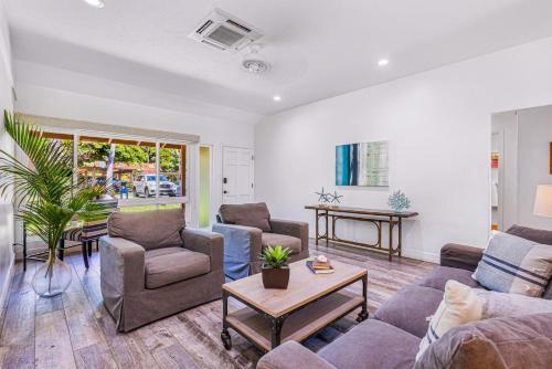 150-4 Oceanfront Puamana