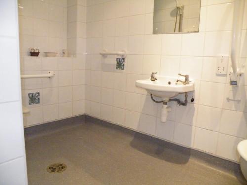 Hostal Burton Farmhouse B&B
