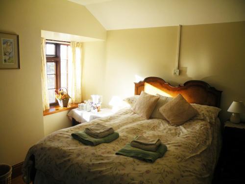 Hostal Burton Farmhouse B&B