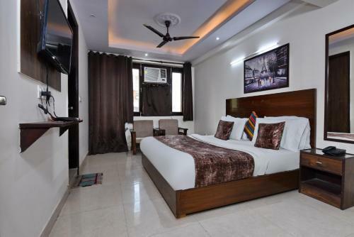 Hotel Admire Inn "atta Market, Noida Sector 18"
