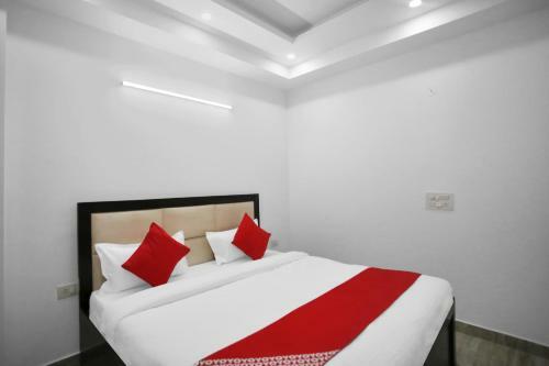 Hotel Oyo 82100 Golden Residency
