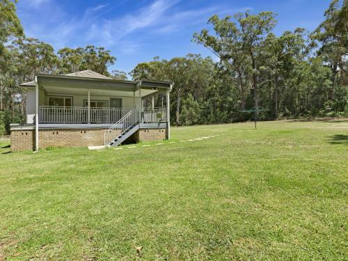 Secluded Cottage Surrounded By Eucalyptus Trees And Native Wildlife