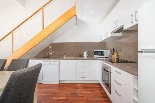 Absolute Waterfront - Unit 12a Cape View Resort