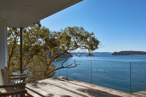 Cape Mackerel Cabin With Magic Palm Beach & Pittwater Views