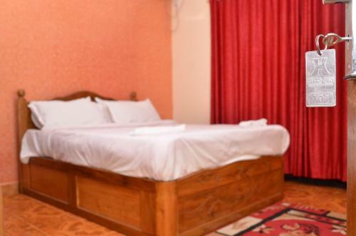 Hotel Hills Den Guest House