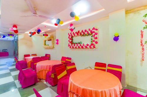 Fabhotel Nido Residency - Fully Vaccinated Staff