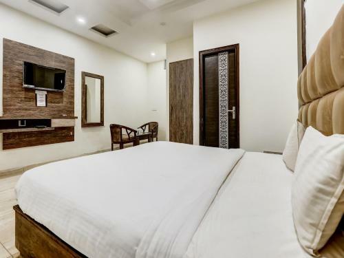 Oyo 85427 Hotel La Vista