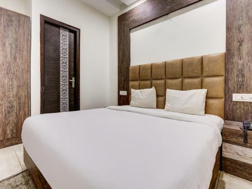 Oyo 85427 Hotel La Vista