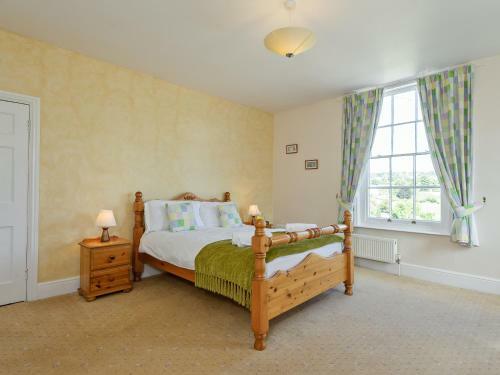 The Knowle