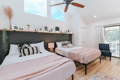 Stylish Waterfront Townhouse With Boat Slip, Pet Friendly