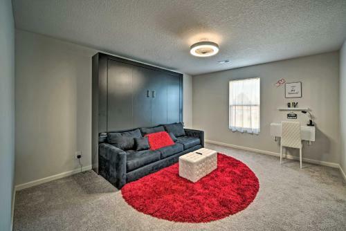 Dewitt Home With Patio, Fire Pit, And Gas Grill!
