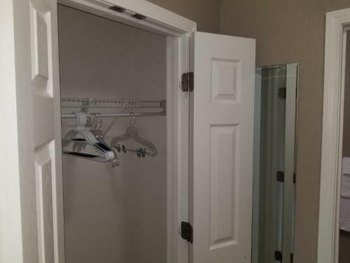 Villa Completebnb Presents Mkn1213n, Stunning 3br 2bath Townhouse