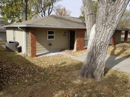 Villa Complete Bnb Presents Beautiful 2br 1b Duplex Mks2005