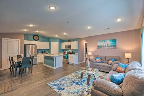 Waterfront Townhome Patio And Step-free Access