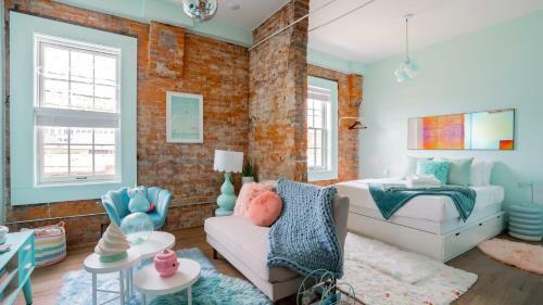 Apartamento Pickle Factory Soda Pop Whimsical Fun Studio
